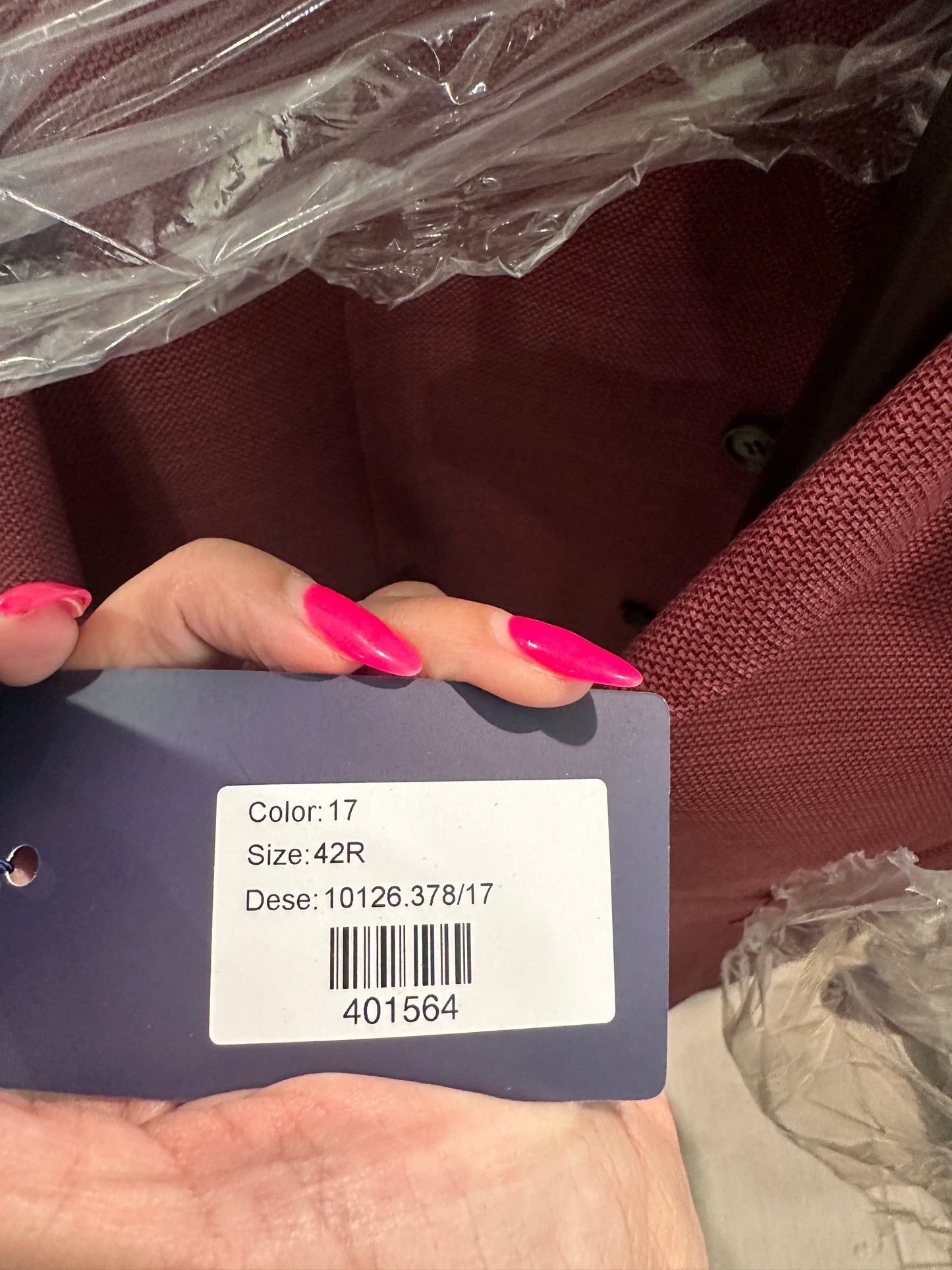 Elegant Modern Fit Blazer in Burgundy